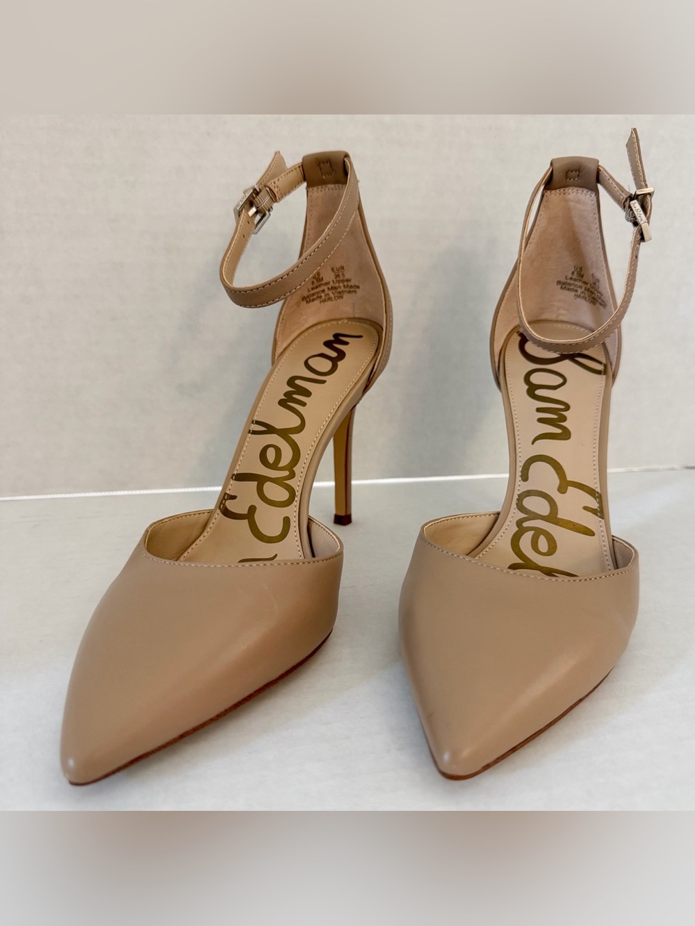 New Sam Edelman Harlow NUDE Leather Pumps Size 6.5 NIB - Picture 2 of 7